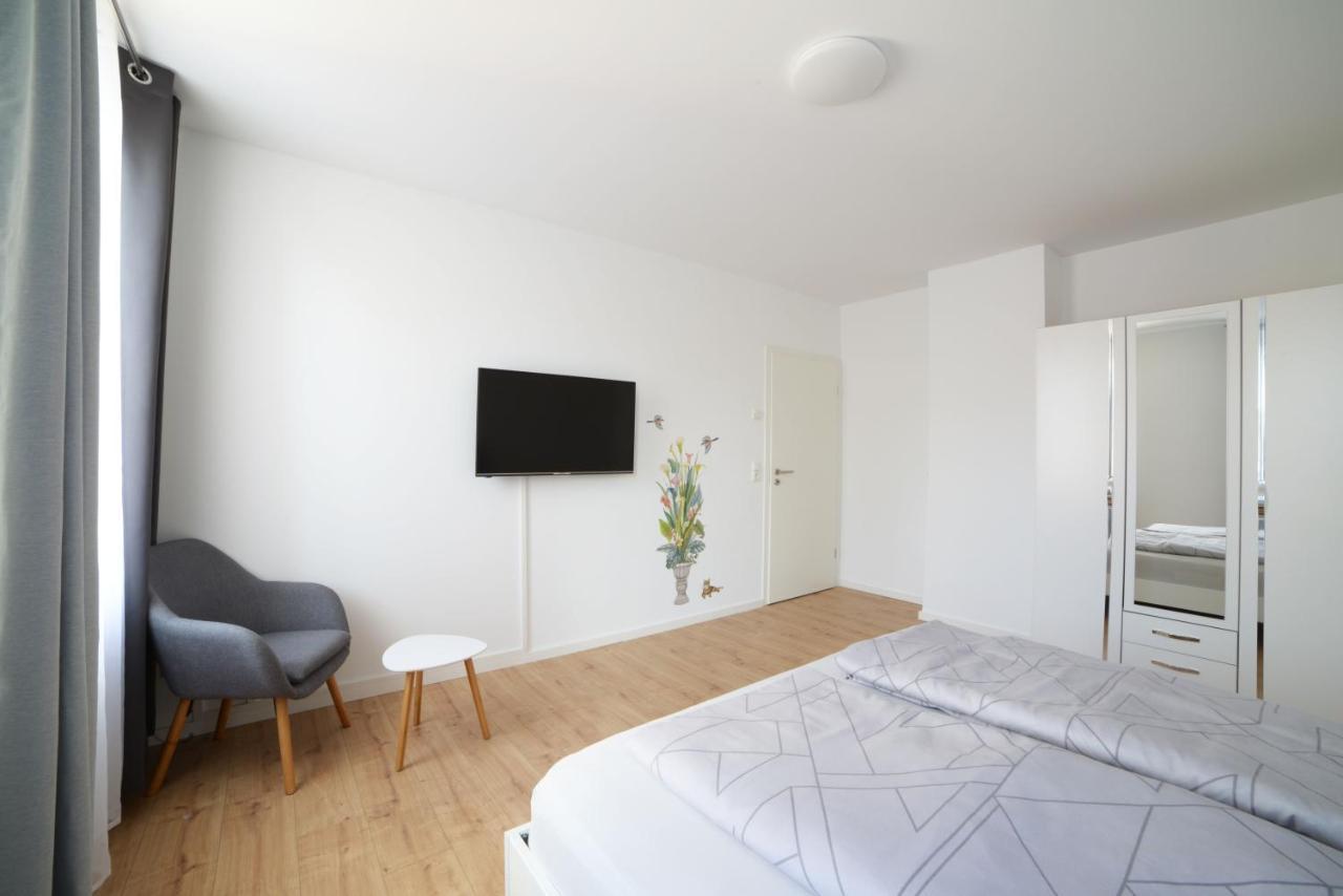 Schoene Ferienwohnung 78M2, 3 Schlafzimmer, 2 Baeder, Zentrumnah, 1Og Erfurt Exteriér fotografie
